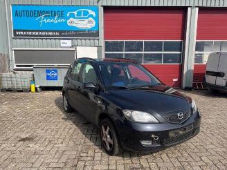 Vrakbiler auto Mazda 2  2003/10