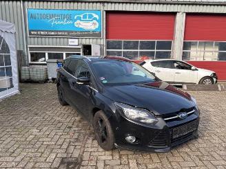 Vrakbiler auto Ford Focus Focus 3 Wagon, Combi, 2010 / 2020 1.0 Ti-VCT EcoBoost 12V 125 2012/1