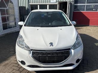 Peugeot 208 208 I (CA/CC/CK/CL), Hatchback, 2012 / 2019 1.2 Vti 12V PureTech 82 picture 2