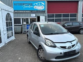 Uttjänta bilar auto Toyota Aygo Aygo (B10), Hatchback, 2005 / 2014 1.0 12V VVT-i 2008/10