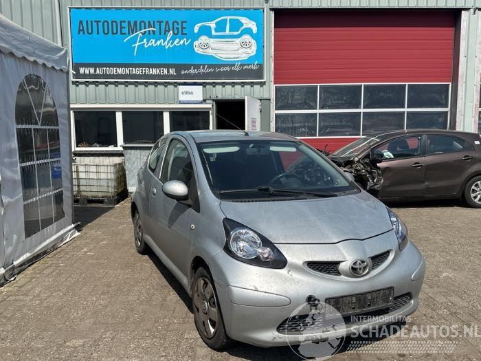 Toyota Aygo Aygo (B10), Hatchback, 2005 / 2014 1.0 12V VVT-i