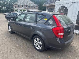 Kia Cee d  picture 5