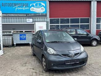 Vrakbiler auto Toyota Aygo Aygo (B10), Hatchback, 2005 / 2014 1.0 12V VVT-i 2005/11
