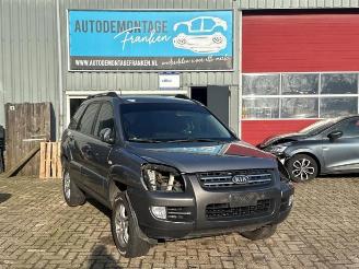 Coche siniestrado Kia Sportage Sportage (JE), Terreinwagen, 2004 / 2010 2.0 CVVT 16V 4x2 2006/4