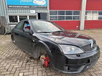 Vrakbiler auto Ford Mondeo Mondeo III, Hatchback, 2000 / 2007 3.0 V6 24V ST220 2002/1
