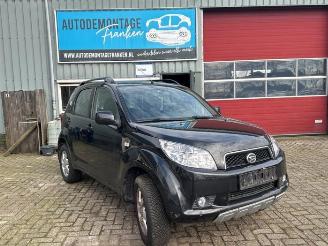 Vrakbiler auto Daihatsu Terios Terios (J2), Terreinwagen, 2005 1.5 16V DVVT 4x2 Euro 4 2007/4