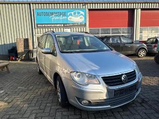 Uttjänta bilar auto Volkswagen Touran Touran (1T1/T2), MPV, 2003 / 2010 1.4 16V TSI 140 2010/1