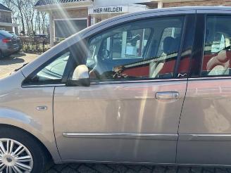 Lancia Musa Musa, MPV, 2004 / 2012 1.4 16V picture 17