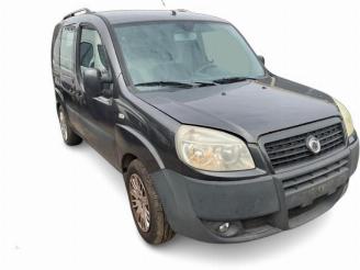 skadebil auto Fiat Doblo Doblo Cargo (223), Van, 2001 / 2010 1.9 JTD Multijet 2008/1