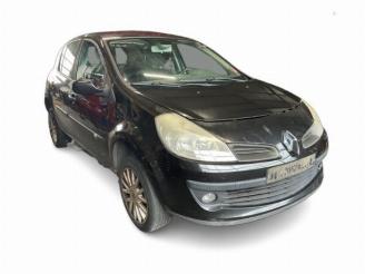 Uttjänta bilar auto Renault Clio Clio III (BR/CR), Hatchback, 2005 / 2014 1.4 16V 2006/11