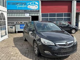Sloopauto Opel Astra Astra J Sports Tourer (PD8/PE8/PF8), Combi, 2010 / 2015 1.3 CDTI 16V ecoFlex 2011/11