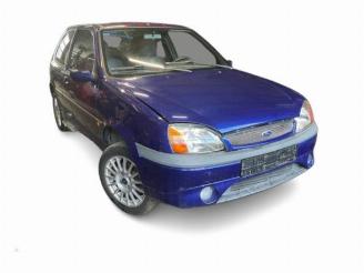 Coche siniestrado Ford Fiesta Fiesta 4, Hatchback, 1995 / 2002 1.6 16V 2000/10