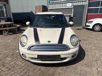 Mini Clubman  picture 2