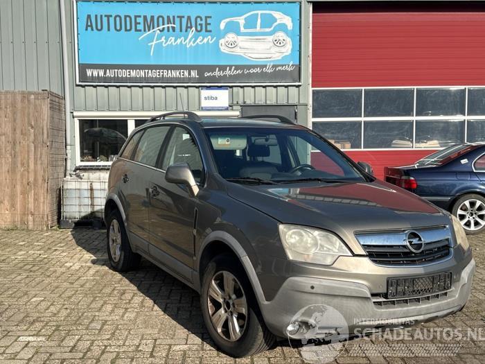 Opel Antara Antara (LA6), SUV, 2006 / 2017 2.4 16V 4x4
