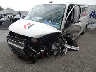 Volkswagen Transporter 2.0 TDi picture 1