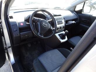 Mazda 5  picture 9