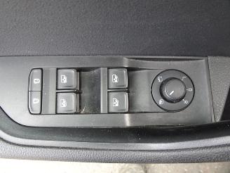 Skoda Superb 2.0 TDI picture 17