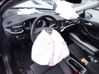 Opel Astra 1.2 Turbo Sport Tourer Elegance picture 15