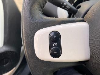 Renault Twingo Intens picture 13