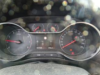 Opel Crossland 1.2 Turbo Innovation picture 6