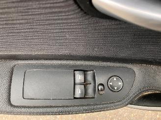 BMW 1-serie 118i picture 9