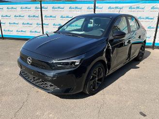 krockskadad bil auto Opel Corsa 1.2 Edition 2024/2