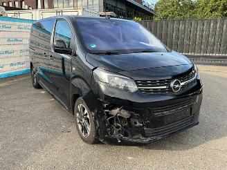 Opel Zafira-e Life picture 2