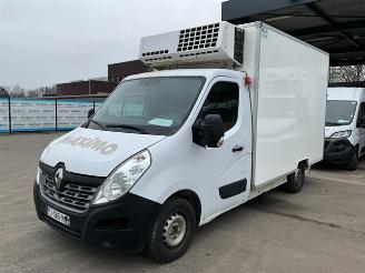 krockskadad bil vrachtwagen Renault Master 2.3 Koelwagen 2019/8