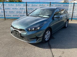 Vaurioauto  passenger cars Kia Ceed 1.5 Sportswagon 2025/4