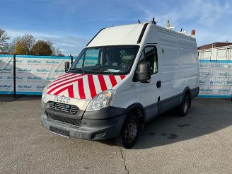krockskadad bil auto Iveco Daily 3.0 50C18V 2012/9
