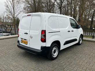 krockskadad bil bedrijf Opel Combo 1.5 Edition L1H1 2020/10