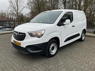 skadebil bedrijf Opel Combo 1.5 Edition L1H1 2020/10