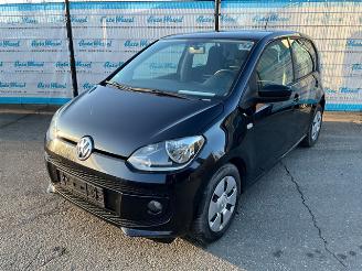 damaged passenger cars Volkswagen Up! 1.0 2014/4