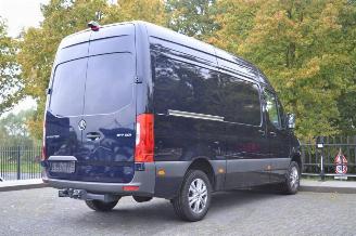 Mercedes Sprinter 317 L2H2 Automaat | 3,5t Trekhaak | Cruise | Camera | Stoelverw. | MBUX | BPM Vrij picture 2