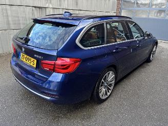 BMW 3-serie 320 320i Executive picture 3