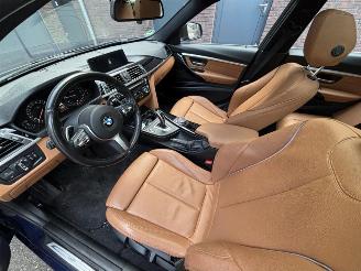 BMW 3-serie 320 320i Executive picture 12