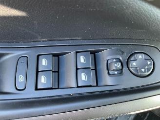 Opel Grandland (X) 1.2 Turbo (96kW) GS picture 16