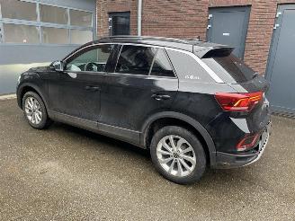 Volkswagen T-Roc Goal picture 3