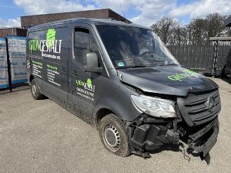 krockskadad bil bedrijf Mercedes Sprinter 211 CDI FWD L2 (910.623) 2020/12