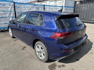 Volkswagen Golf Life picture 4