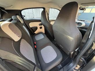 Renault Twingo Limited 1.0 (48kW) picture 23