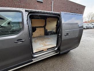 Peugeot Expert 231S 2.0 BlueHDI 120 Premium Pack | Storing AdBlue picture 10