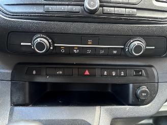 Peugeot Expert 231S 2.0 BlueHDI 120 Premium Pack | Storing AdBlue picture 22