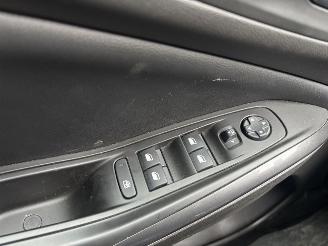 Opel Grandland X 1.6 Turbo Hybrid4 Ultimate picture 25