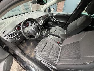 Opel Astra Sportstourer 1.2 Turbo Business Start/Stop MOTOR DEFECT! picture 11