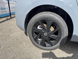 Opel Corsa Level 4 1.2 Turbo (74kW) Automaat picture 8