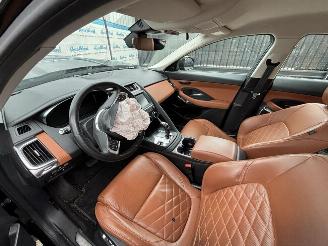 Jaguar E-Pace HSE AWD 300 Sport picture 11