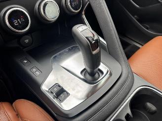 Jaguar E-Pace HSE AWD 300 Sport picture 21