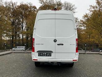 Mercedes Sprinter 317 L2H2 RWD 3.5T AHK Stoelverw. Voorruitverw. | Leder picture 20