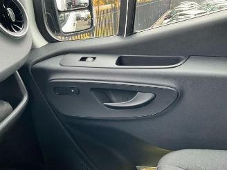 Mercedes Sprinter 317 L2H2 RWD 3.5T AHK Stoelverw. Voorruitverw. | Leder picture 18